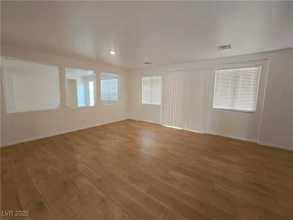 Las Vegas, NV 89113,7232 Daintree CT