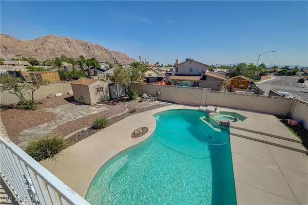 Las Vegas, NV 89156,6235 Adenmoor CT