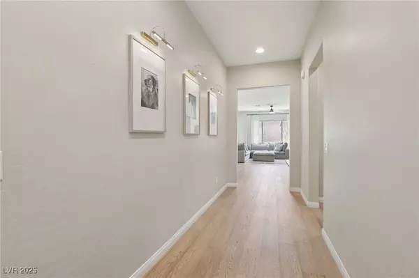 North Las Vegas, NV 89081,6117 Bugsy ST