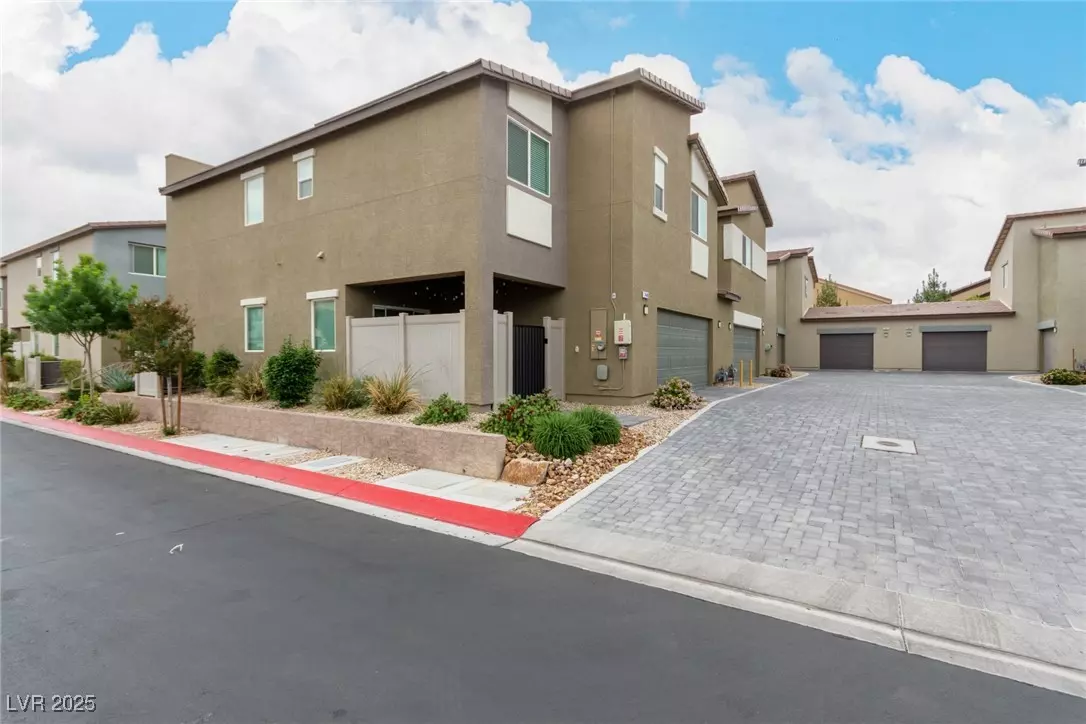North Las Vegas, NV 89084,7457 Onyx Star ST