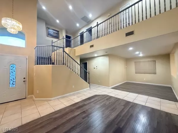 Las Vegas, NV 89147,9736 W Tompkins AVE