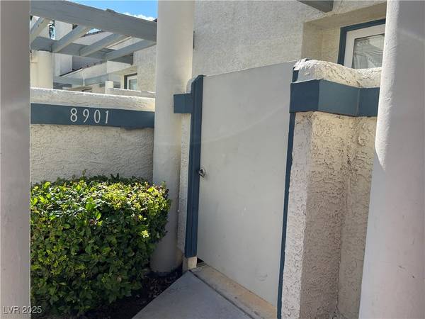 8901 Antioch WAY, Las Vegas, NV 89117
