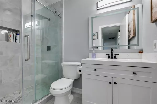709 Jonathan Glen WAY, Las Vegas, NV 89145