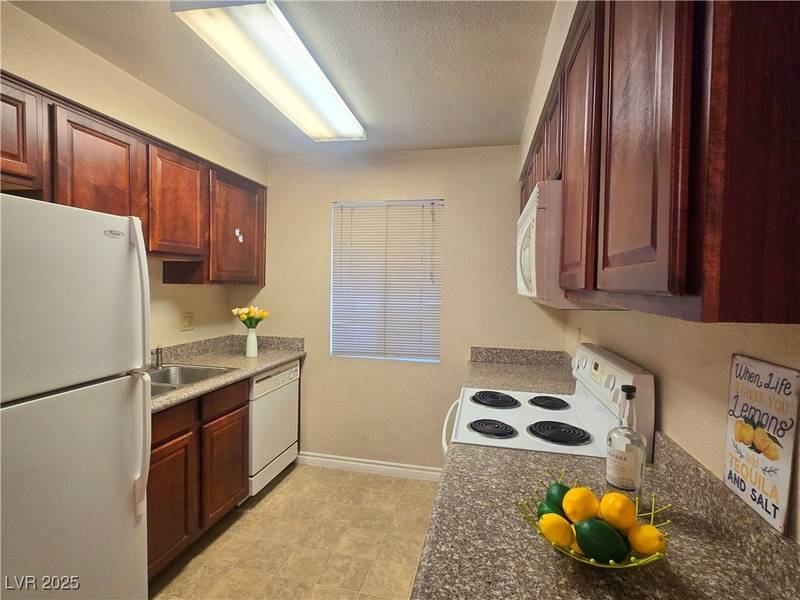 5405 Indian River DR #400, Las Vegas, NV 89103