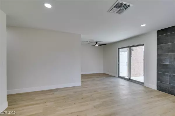 Las Vegas, NV 89120,3606 Villa Knolls East DR
