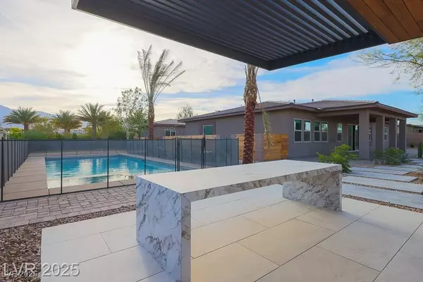 Las Vegas, NV 89149,6110 Pebble Glen CT