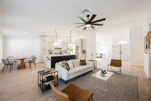 Las Vegas, NV 89130,4016 Tyler William LN