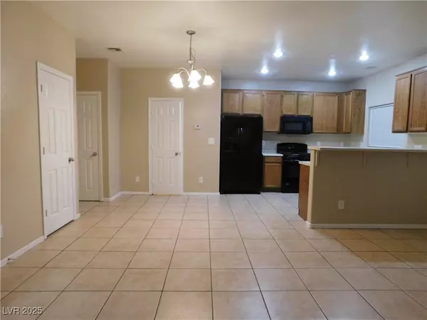 Las Vegas, NV 89115,1924 Joyful ST
