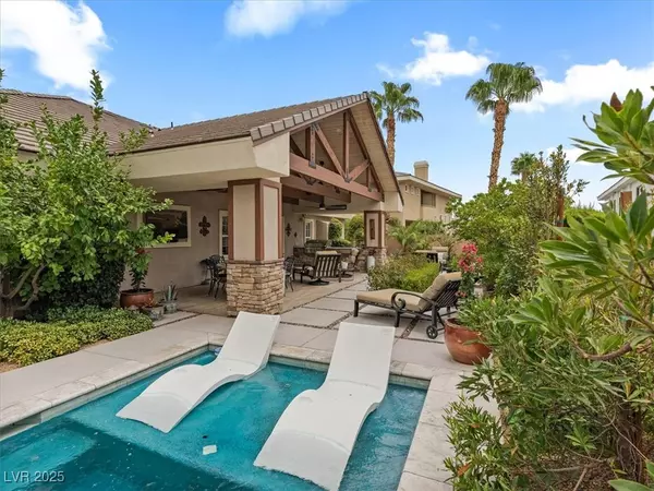Las Vegas, NV 89145,10017 Cresent Mesa LN