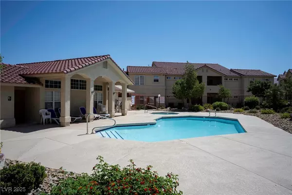 Henderson, NV 89015,520 Arrowhead TRL #1322