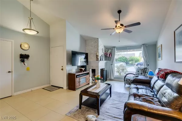 Las Vegas, NV 89107,5620 Roseridge AVE