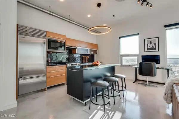Las Vegas, NV 89101,200 Hoover AVE #1502