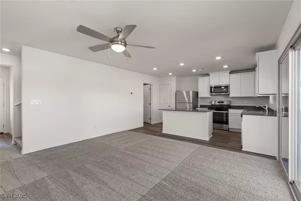 Las Vegas, NV 89122,4917 Toad Lily ST