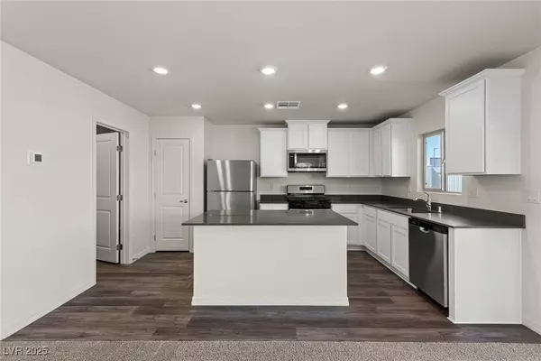 Las Vegas, NV 89122,4917 Toad Lily ST