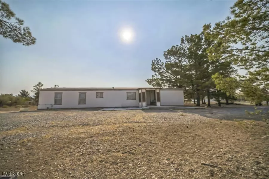 3390 W Hardy LN, Pahrump, NV 89048