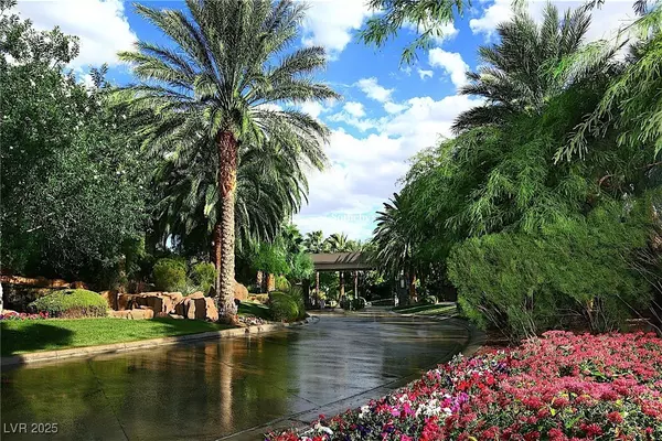 Henderson, NV 89012,519 Rock Peak DR