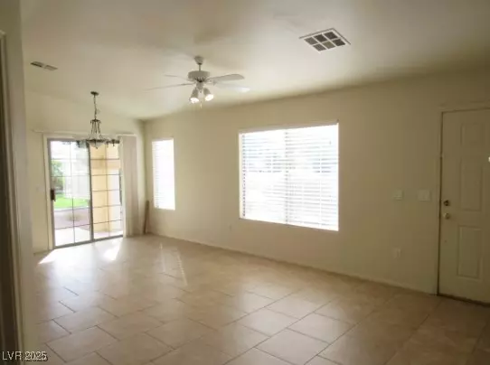 Las Vegas, NV 89149,7295 Diamond Canyon LN #104