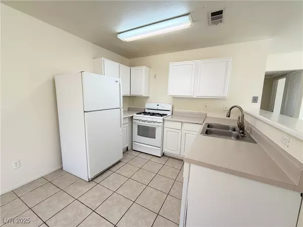 Las Vegas, NV 89121,4672 Krissylouise WAY #B