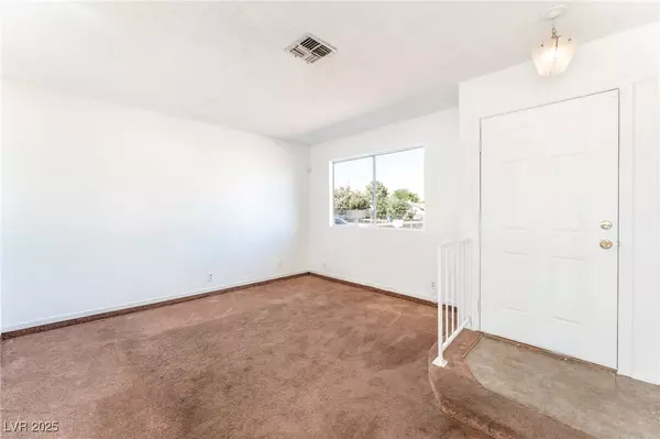 Las Vegas, NV 89110,3701 Strutz AVE