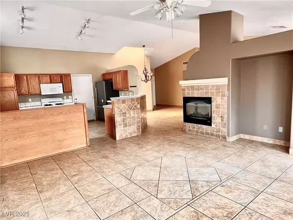 Henderson, NV 89002,722 Wolf Point ST