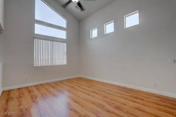 Las Vegas, NV 89147,8638 White River DR