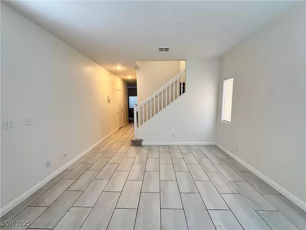 Las Vegas, NV 89148,6375 GRAYS RIVER CT #0