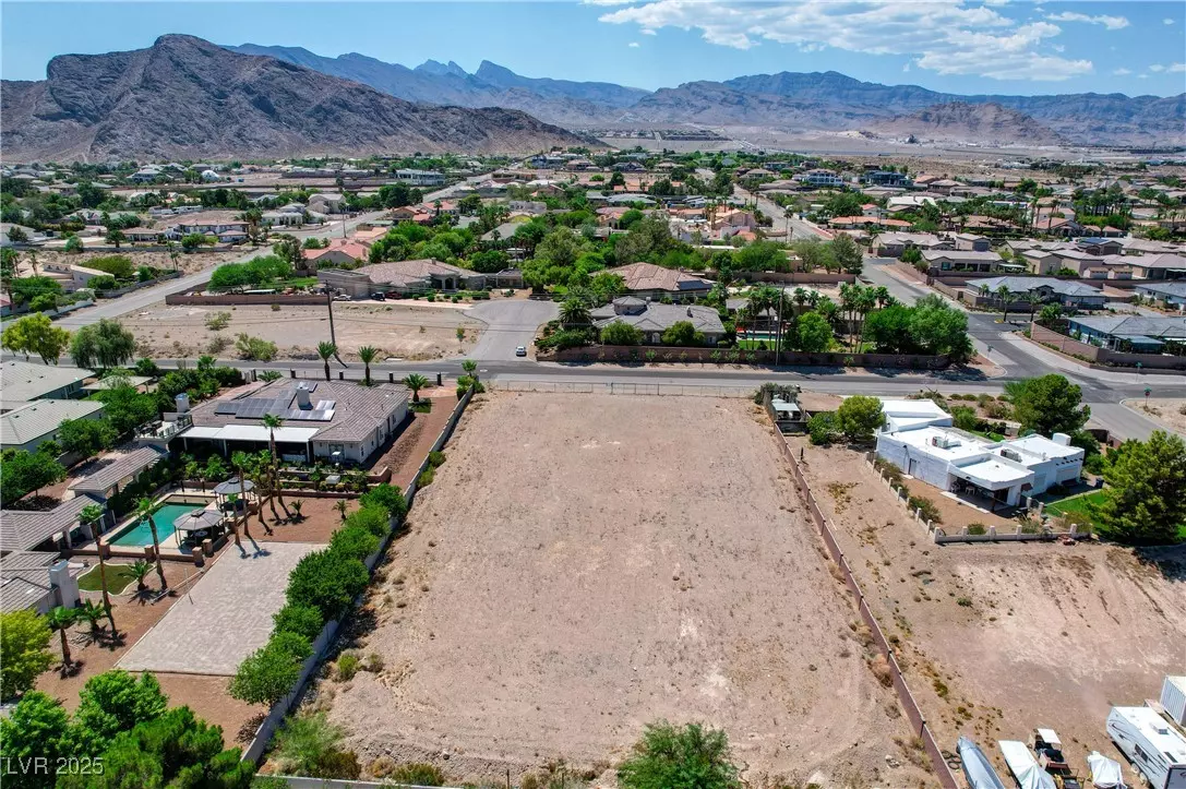 Las Vegas, NV 89129,4670 N Chieftain ST