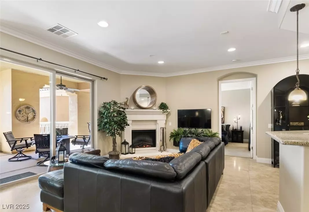 Henderson, NV 89011,30 Via Mantova #110