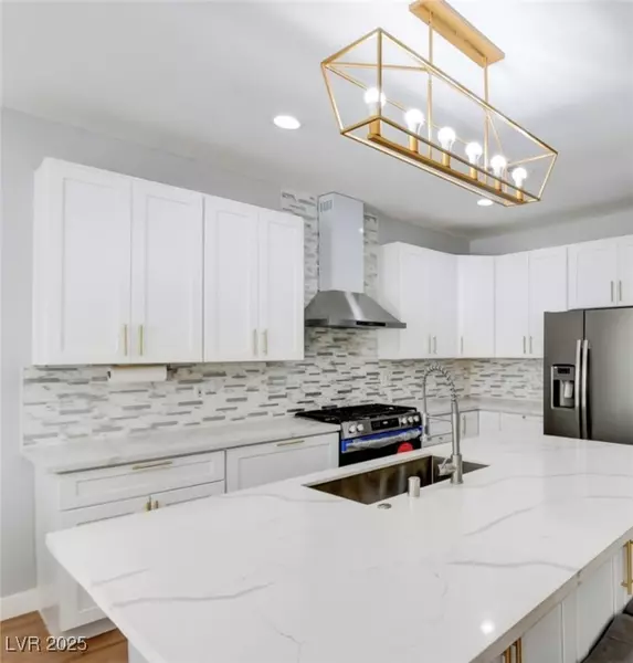 5390 Cielo Oro ST, Las Vegas, NV 89113