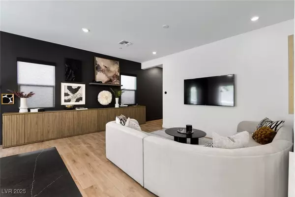 Las Vegas, NV 89138,1563 Rock Kestrel ST