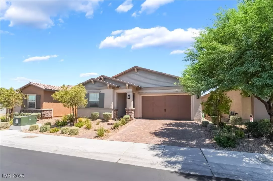 Henderson, NV 89011,664 Longfeather ST