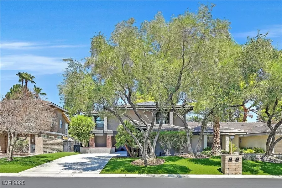 1024 Pinehurst DR, Las Vegas, NV 89109