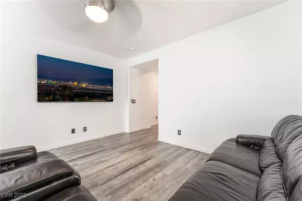Las Vegas, NV 89178,10220 Cougar Crossing ST