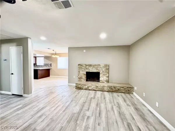 Las Vegas, NV 89156,5830 Deer Valley DR