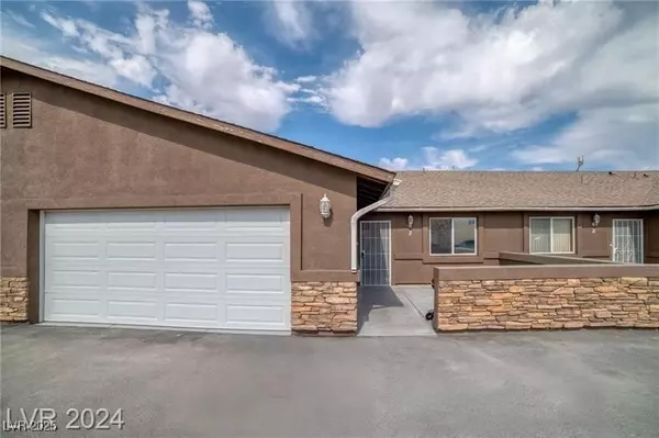 Pahrump, NV 89048,2081 E Ambush ST #2