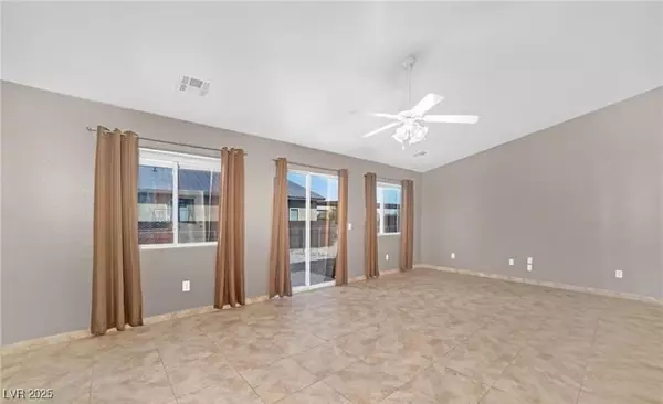 Pahrump, NV 89048,2081 E Ambush ST #2