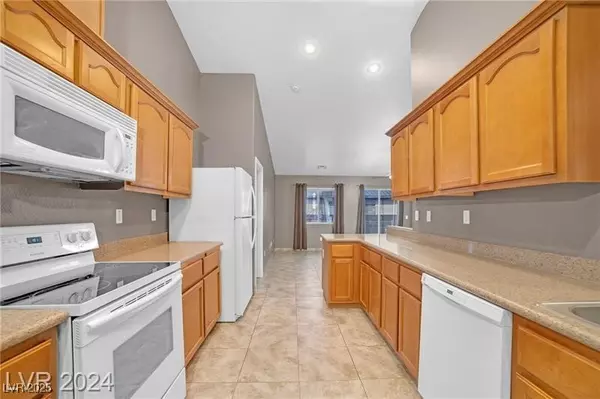 Pahrump, NV 89048,2081 E Ambush ST #2