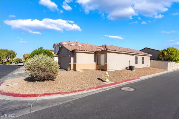 5857 Rainbow Bridge DR, Las Vegas, NV 89142