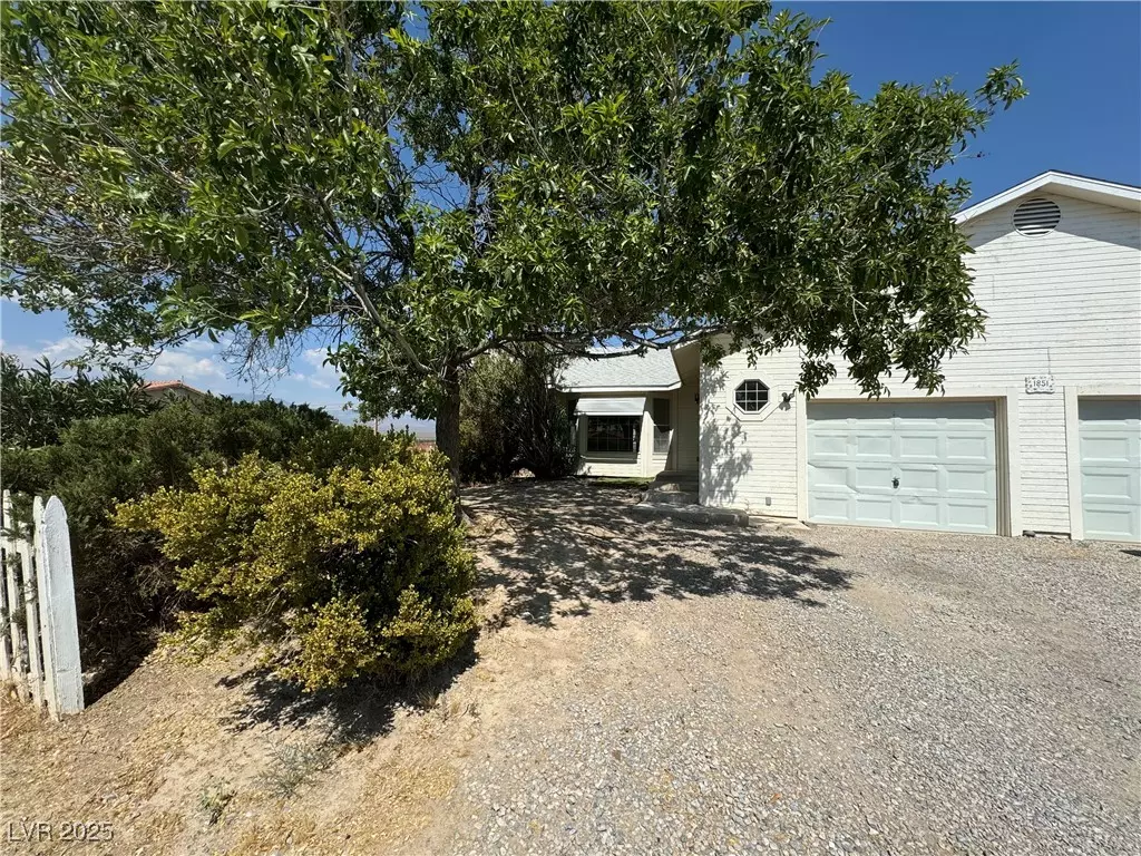Pahrump, NV 89048,1851 S SYCAMORE #B