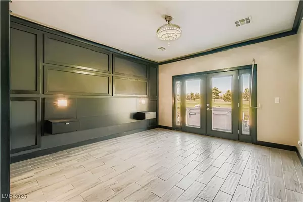 North Las Vegas, NV 89084,7469 Crested Quail ST