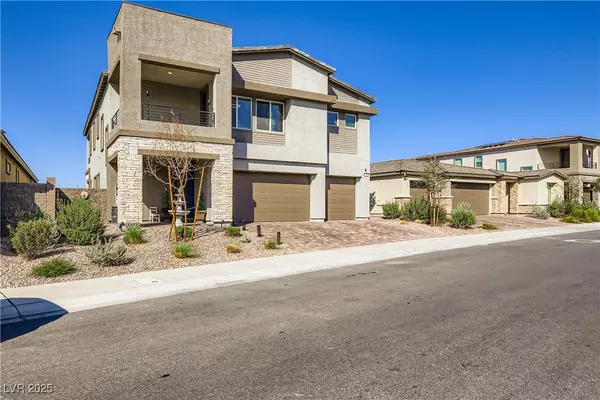 Henderson, NV 89015,314 Robson Ridge LN
