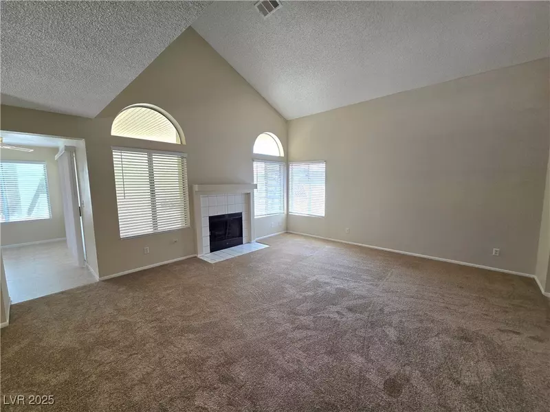 40 FANTASIA LN #., Henderson, NV 89074