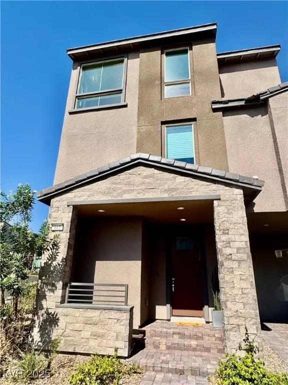 Las Vegas, NV 89138,643 Solar Citrine ST