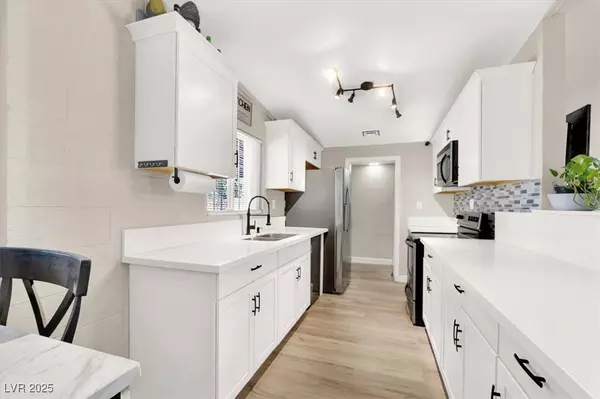1629 James ST, North Las Vegas, NV 89030