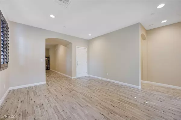 Henderson, NV 89002,2357 Mundare DR