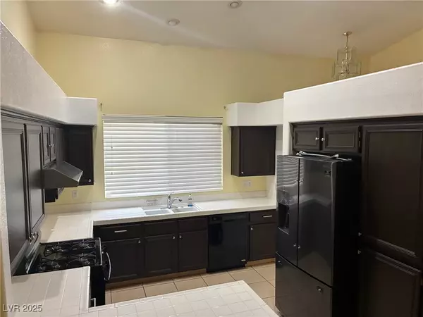 Las Vegas, NV 89113,5677 Whale Watch ST