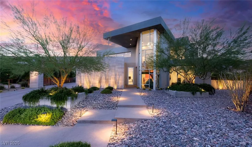 94 Hawk Ridge DR, Las Vegas, NV 89135