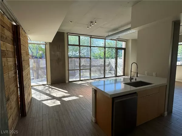 Las Vegas, NV 89101,353 E Bonneville AVE #145