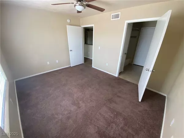 Henderson, NV 89014,2120 Ramrod AVE #2216