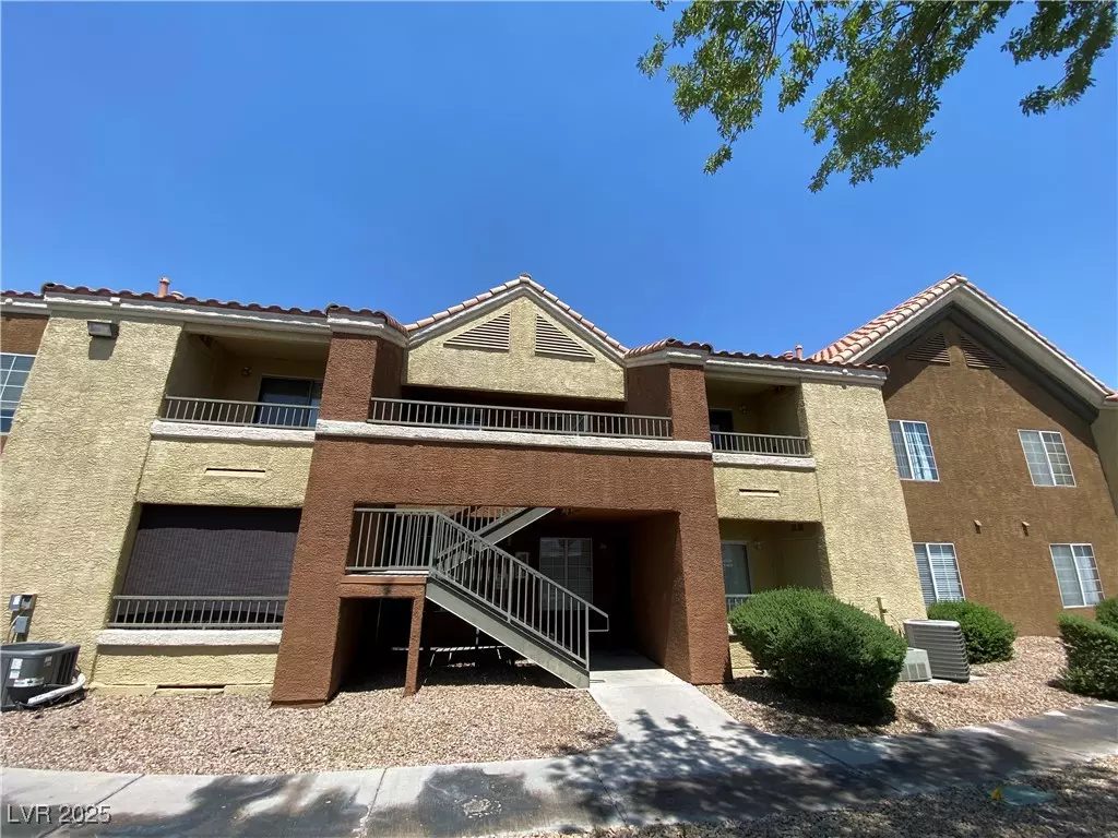 Henderson, NV 89014,2120 Ramrod AVE #2216